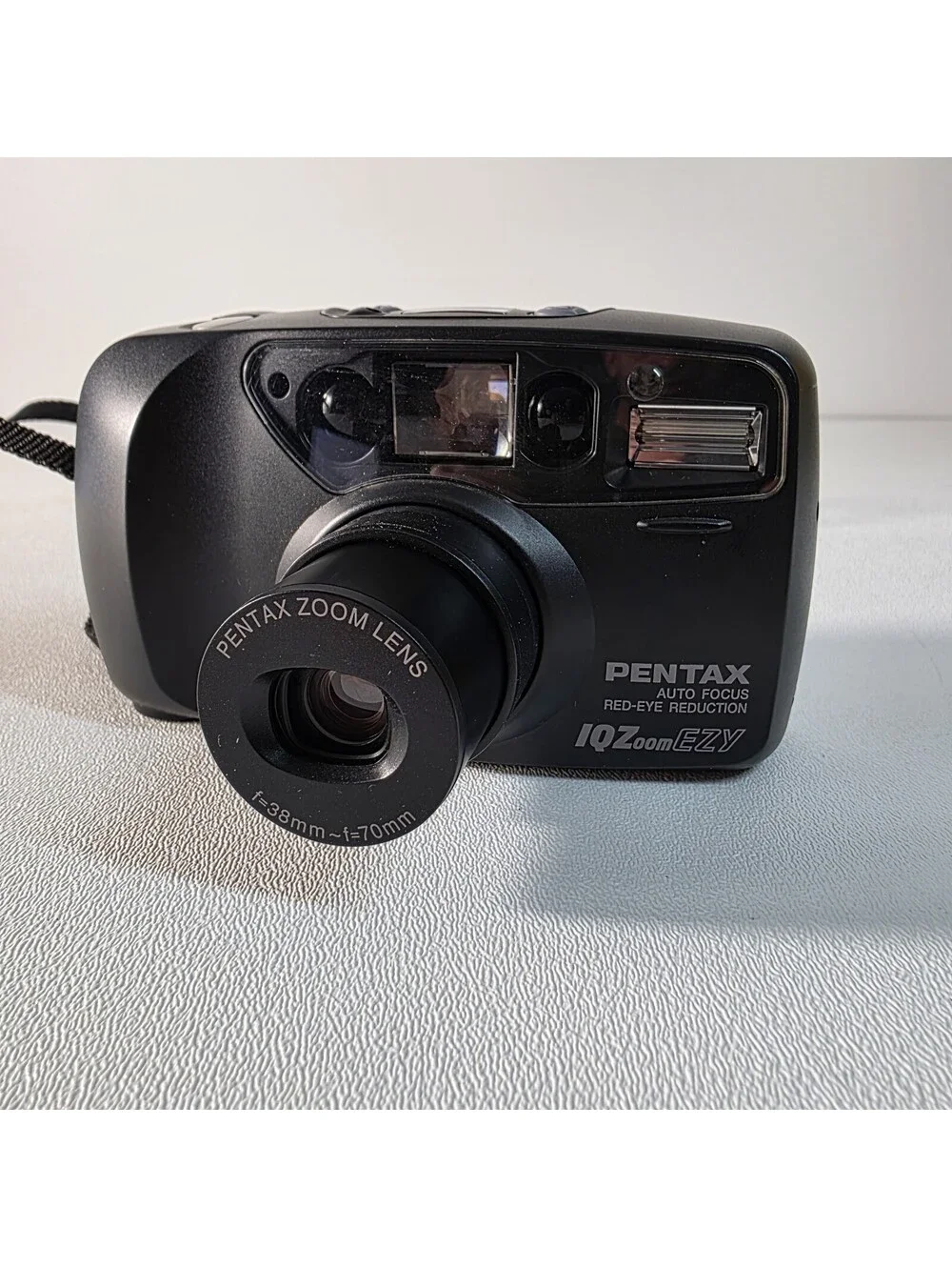 Pentax IQZoom EZY 35mm Point & Shoot Film Camera 38-70mm